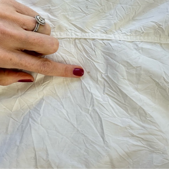 Frank and Eileen White Button-Up Shirt - Picture 5 of 5